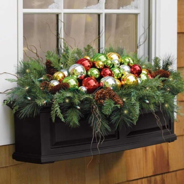 Christmas decor for window boxes