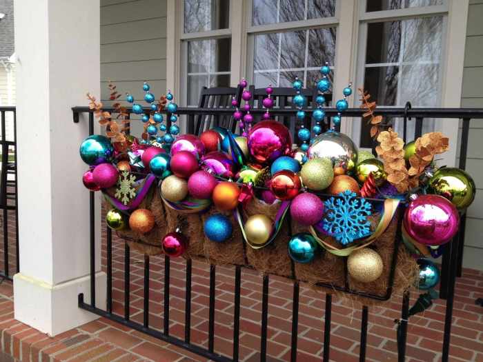 Christmas decor for outdoor pots